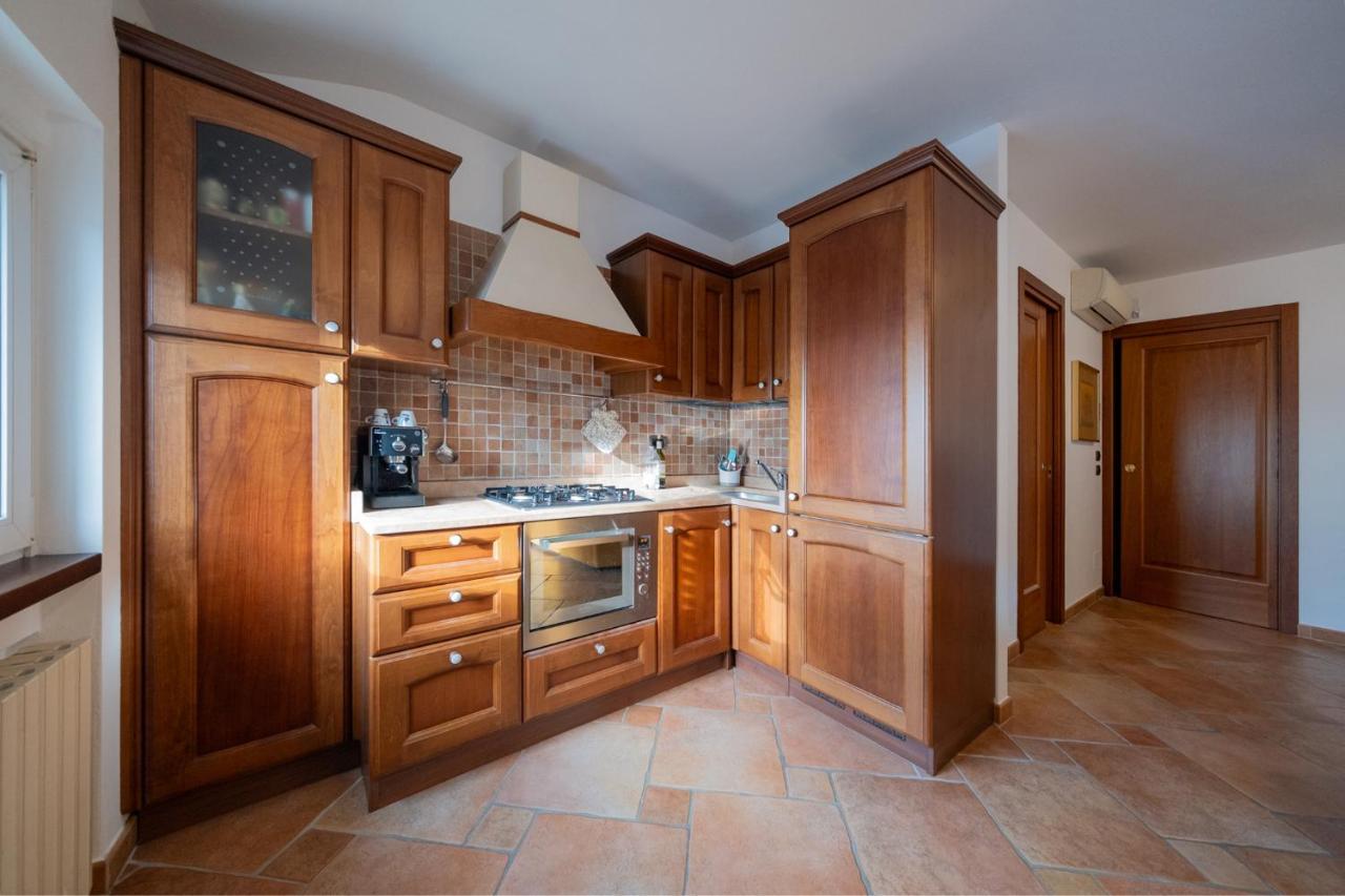 Apartmentsgarda - Baia Del Garda 5 Eksteriør billede