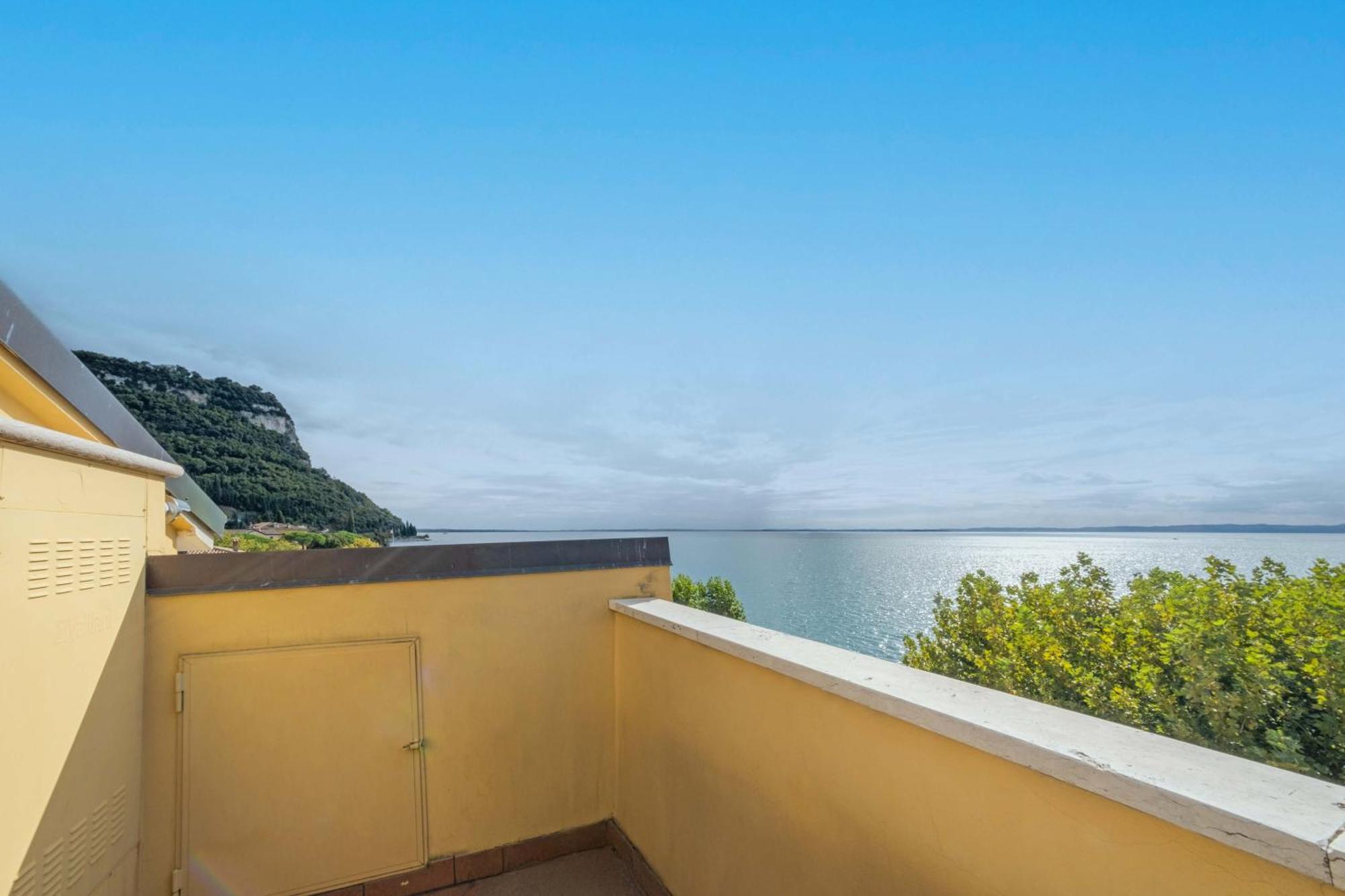 Apartmentsgarda - Baia Del Garda 5 Eksteriør billede
